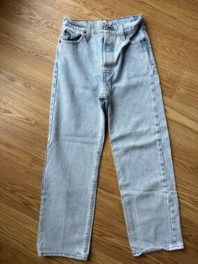 Levi’s Premium Ribcage Straight Ankle Jean